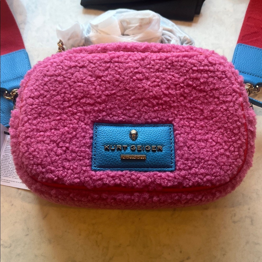 NWT Kurt Geiger London Chiswick Faux Shearling Camer Crossbody Bag pink - Picture 8 of 13